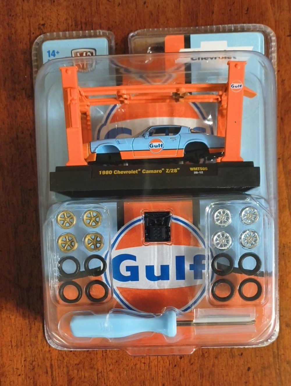 1980 Chevrolet Camaro Z/28 M2 Custom Car Playset - Gulf Light Blue/ Orange New